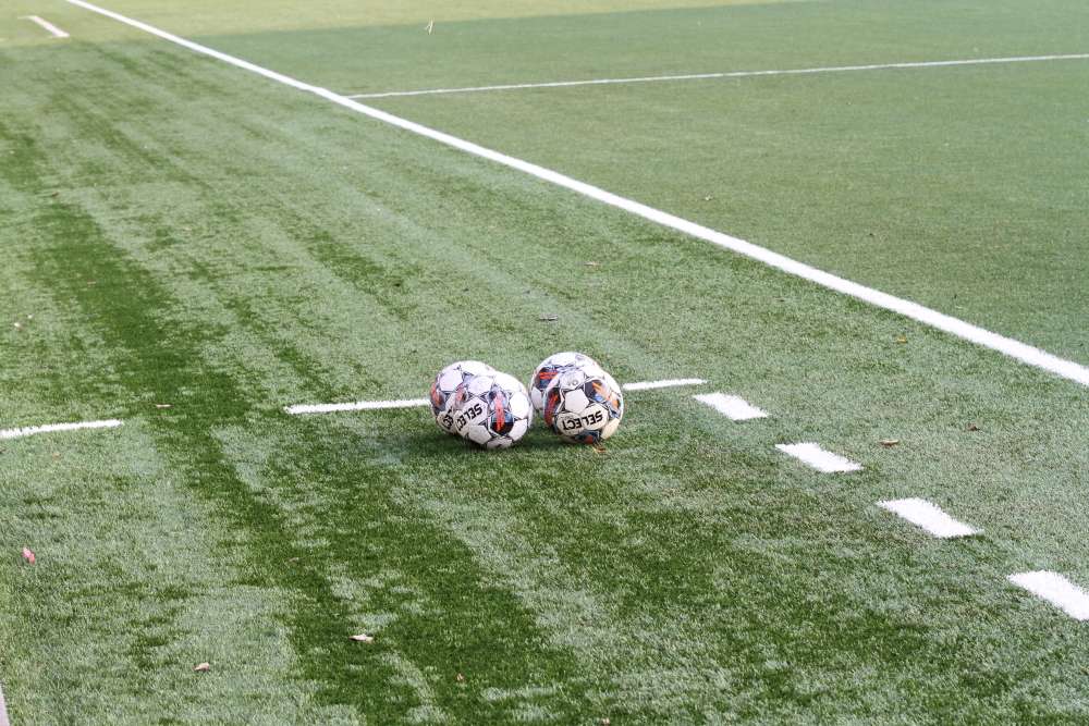 Provinciaal voetbal - 2de provinciale A West-Vlaanderen - KSV Veurne - Jong Male KVV - Jong Male geeft de achtervolging niet op