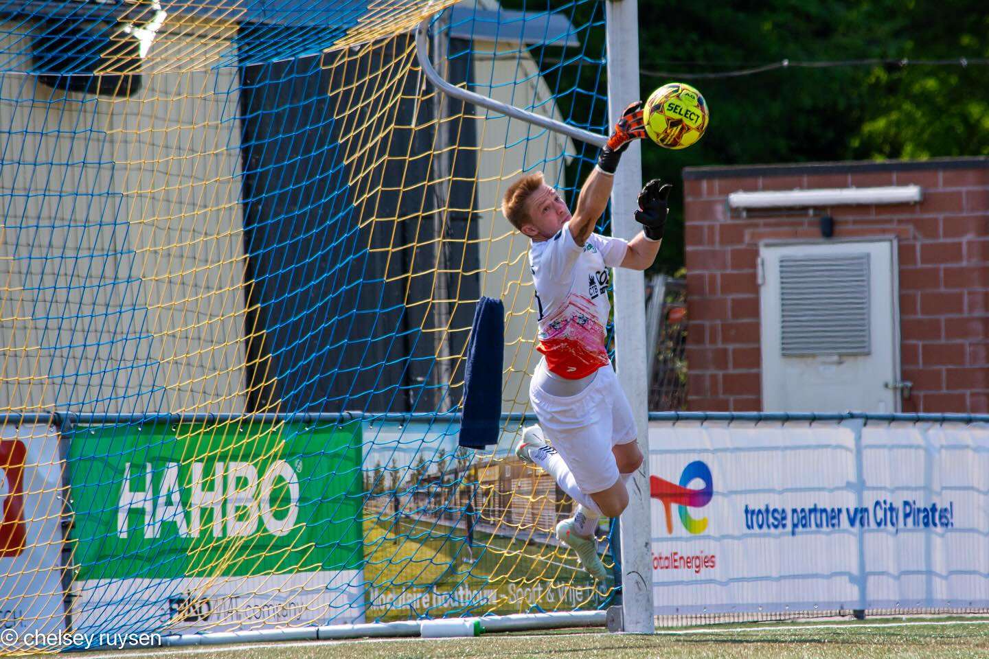 Seppe Bastiaens houdt