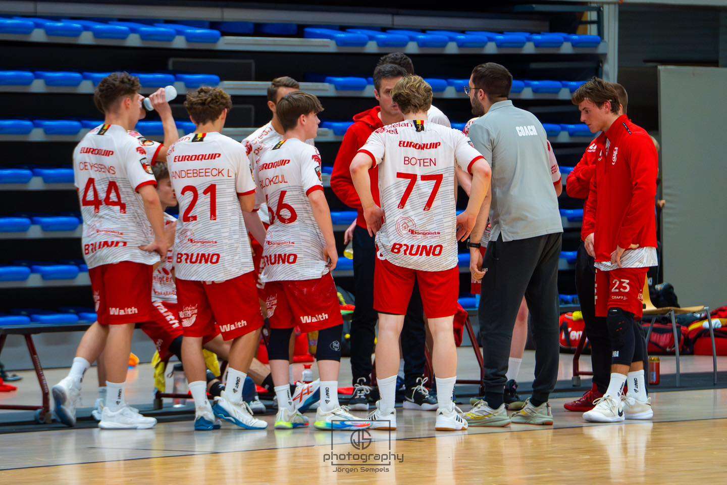 Nationaal handbal - Sporting Pelt - HUBO Handbal - laten geen steek vallen - Coinmerce Super Handball League - Besox Handbalclub Izegem