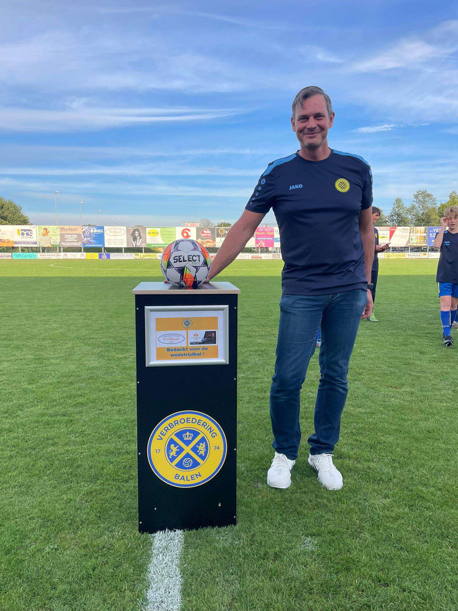 Verbroedering Balen kleurt