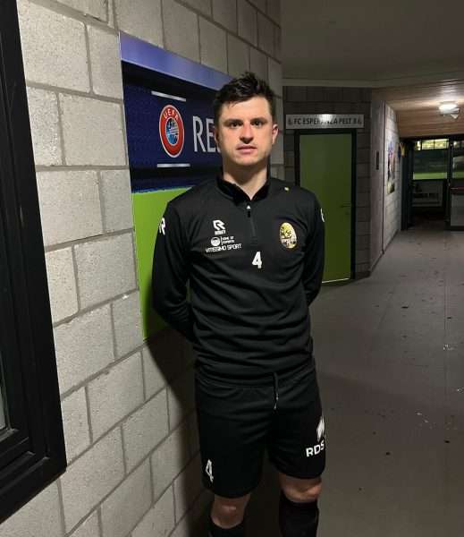 Nationaal Voetbal - 3de Klasse B - Esperanza Pelt - "Aan onszelf te danken"