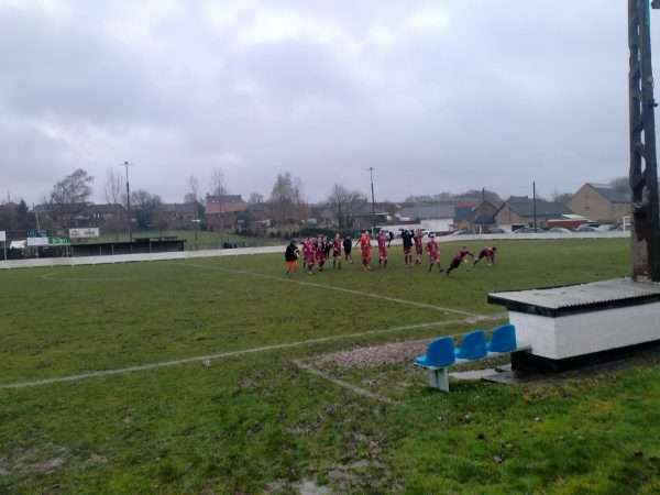 Provinciaal voetbal - 2de provinciale A Limburg -KFC Diepenbeek - Stijn Tesch - wisten dat het zwaar ging worden