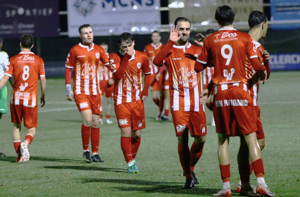 Nationaal voetbal - 3de klasse B - HRS Haasdonk - Geert Dirinck - Geert Dirinck wil met HRS Haasdonk het behoud