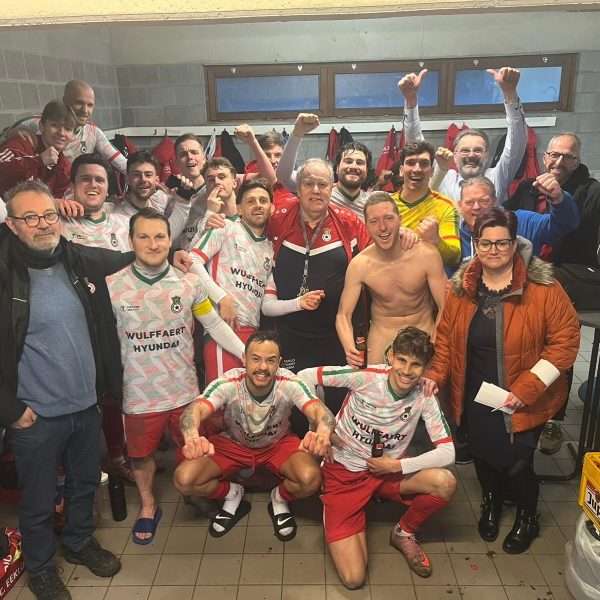 Provinciaal voetbal - 1ste provinciale Oost-Vlaanderen - KV Eendracht Aalter - KFC Eeklo - Meetjesland boven zaterdagavond