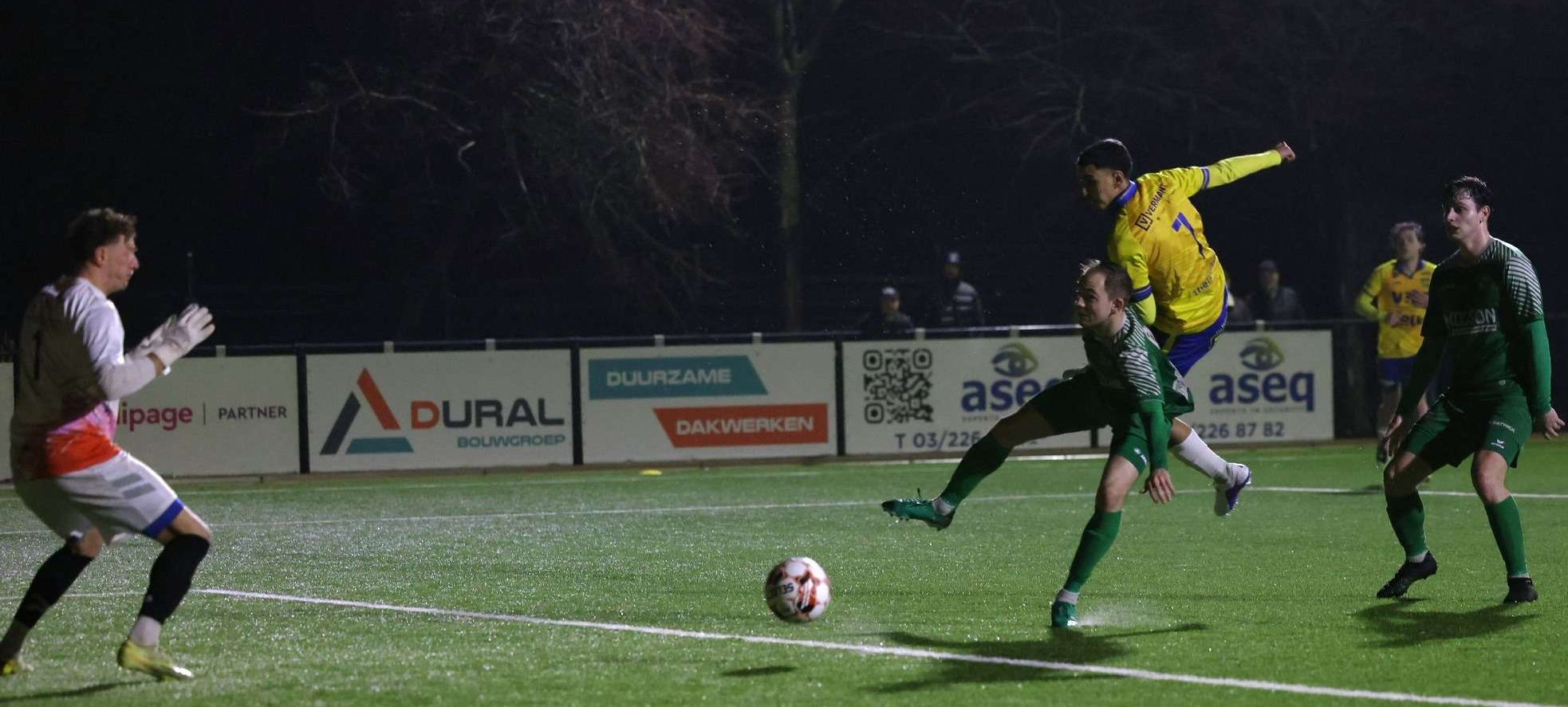 Nationaal voetbal - 3de klasse B - KVC Wilrijk - KEWS choonbeek-Beverst - Derde promotie op rij kan voor KVC Wilrijk