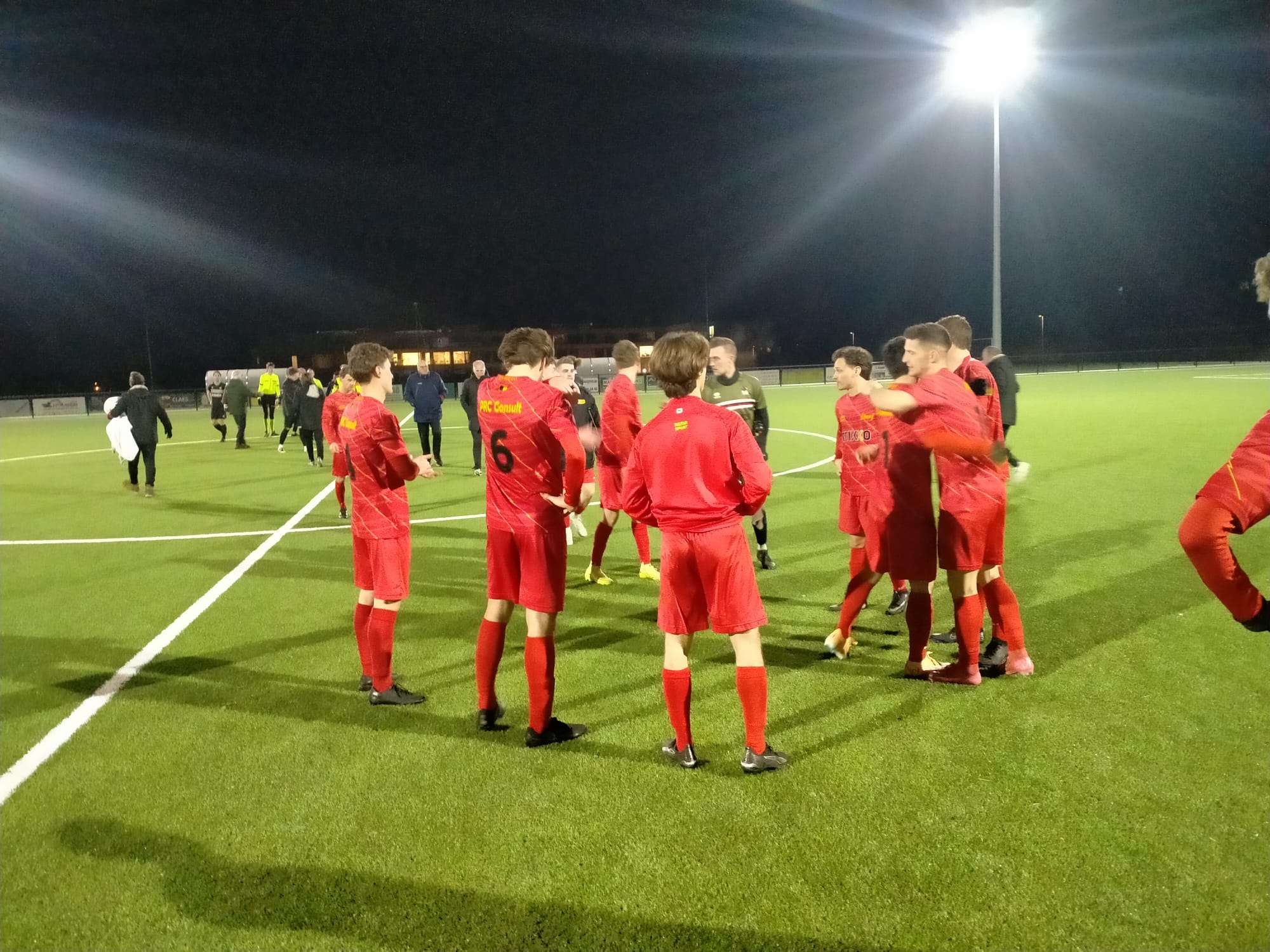 Provinciaal voetbal - 2de provinciale A Limburg - KVV Hoeselt - Jarni Craenen - Titelstrijd is weer open