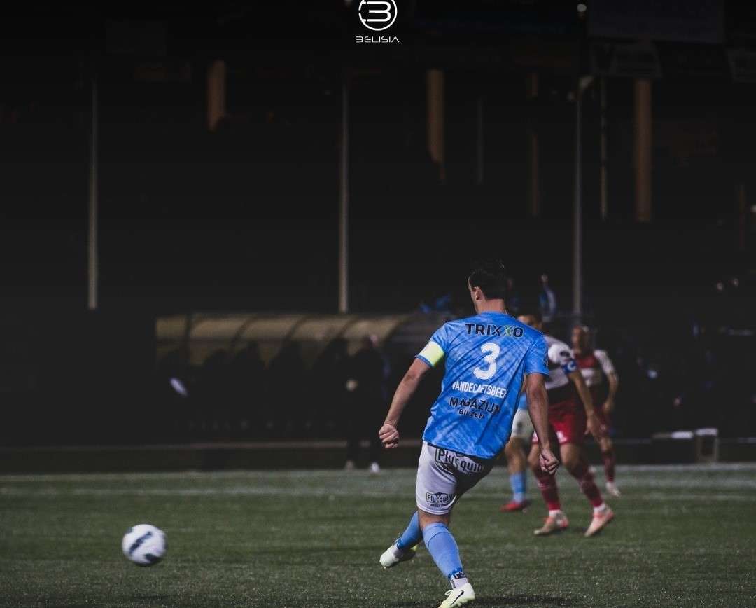 Nationaal voetbal - 1te klase - Belisia SV - KFC Dessel Sport - In het openingskwartier ontsnapte Belisia SV aan een achterstand