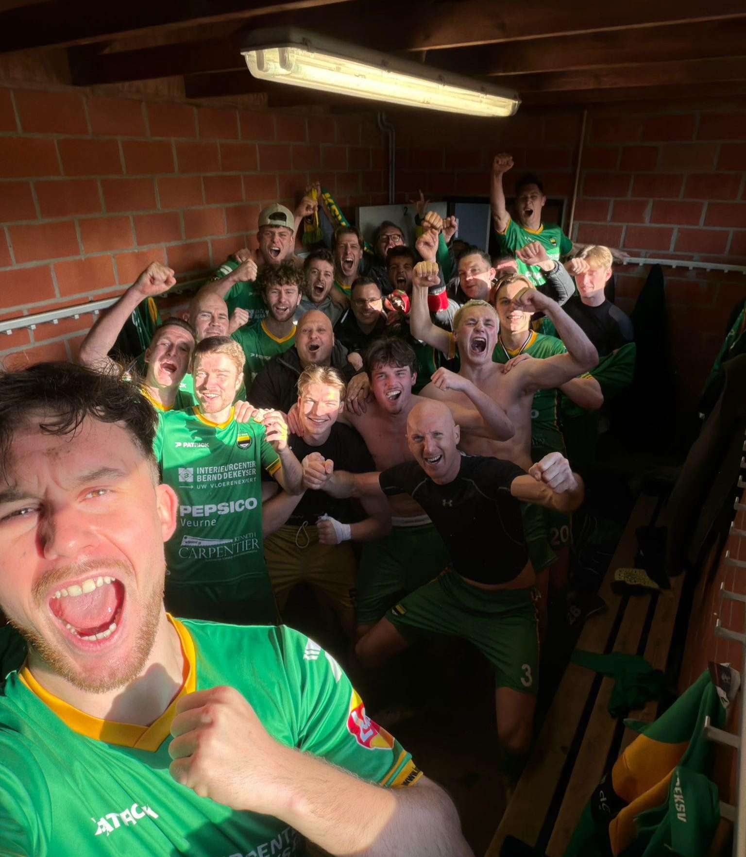 Provinciaal voetbal - 2de provinciale A West-Vlaanderen - Eendracht Hooglede - KSV Veurne - Eendracht Hooglede best of the rest