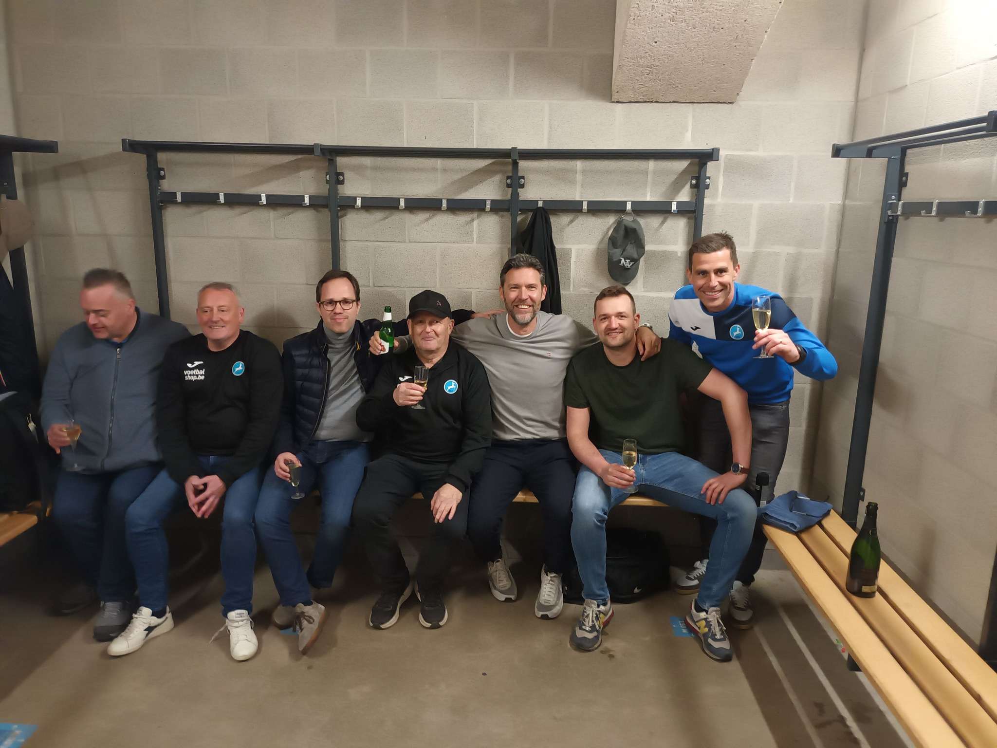 Nationaal voetbal - 3de klasse B - KFC Turnhout - Turkse Rangers - KFC Turnhout op weg naar het behoud