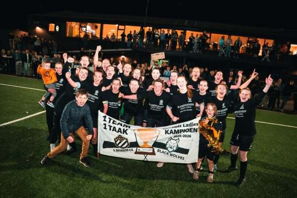 Vrouwenvoetbal - Bocholt VV - Bocholt VV Ladies - kampioen