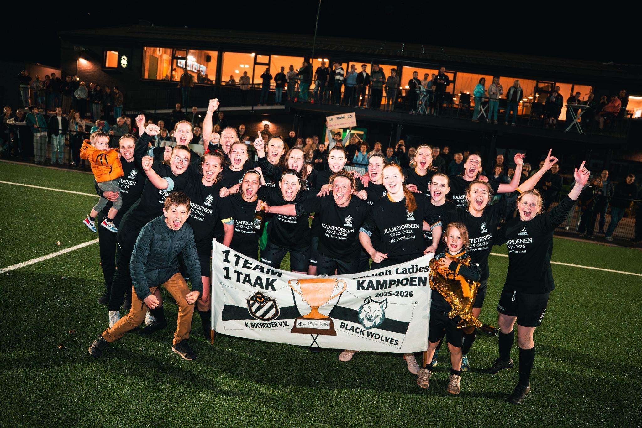 Vrouwenvoetbal - Bocholt VV - Bocholt VV Ladies - kampioen
