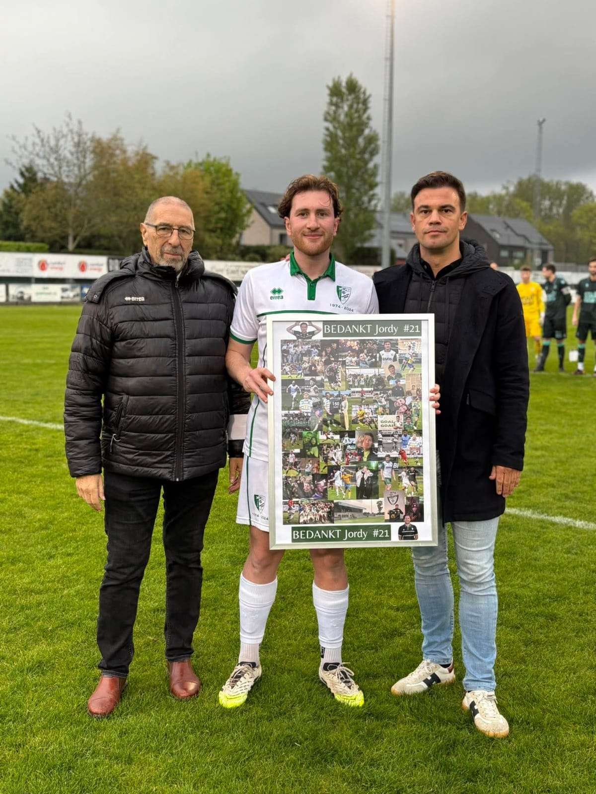 Nationaal voetbal - 2de Nationale B - RC Hades - Michiel Ooms - Emotioneel afscheid
