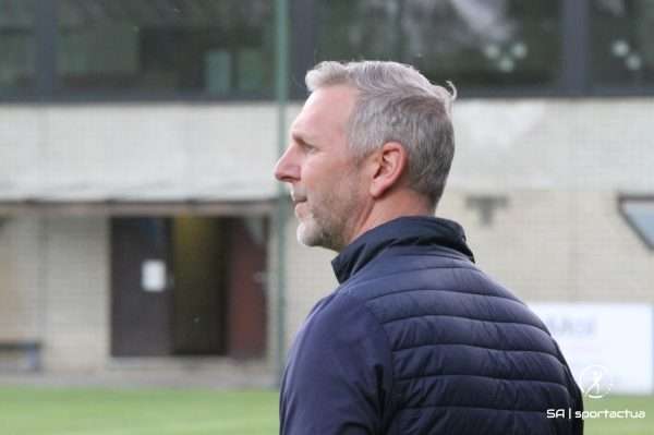 Nationaal voetbal - Berg en Dal vv - KFC Wezel Sport - Lode Mentens - Ik heb gekozen voor Berg en Dal