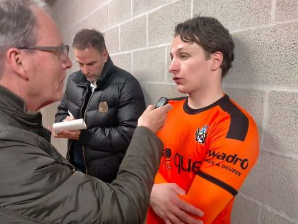 Nationaal voetbal - 2de Nationale B - KSK Tongeren - Lennert Vandecaetsbeek - Water bij de wijn