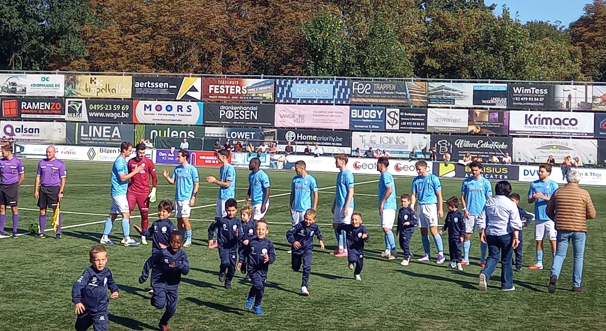 Nationaal voetbal - derde nationale B - KEWS Schoonbeek-Beverst - Thomas van Bommel en Aka Etien zeggen toe