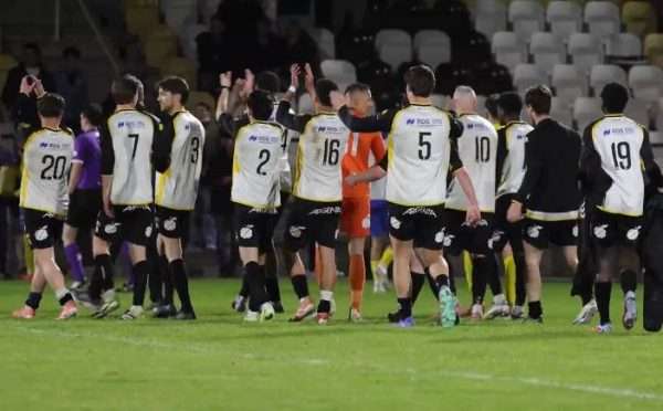 Nationaal voetbal - Provinciaal voetbal Limburg - FC Esperanza Pelt - Voetballend Limburg kijkt FC Esperanza Pelt