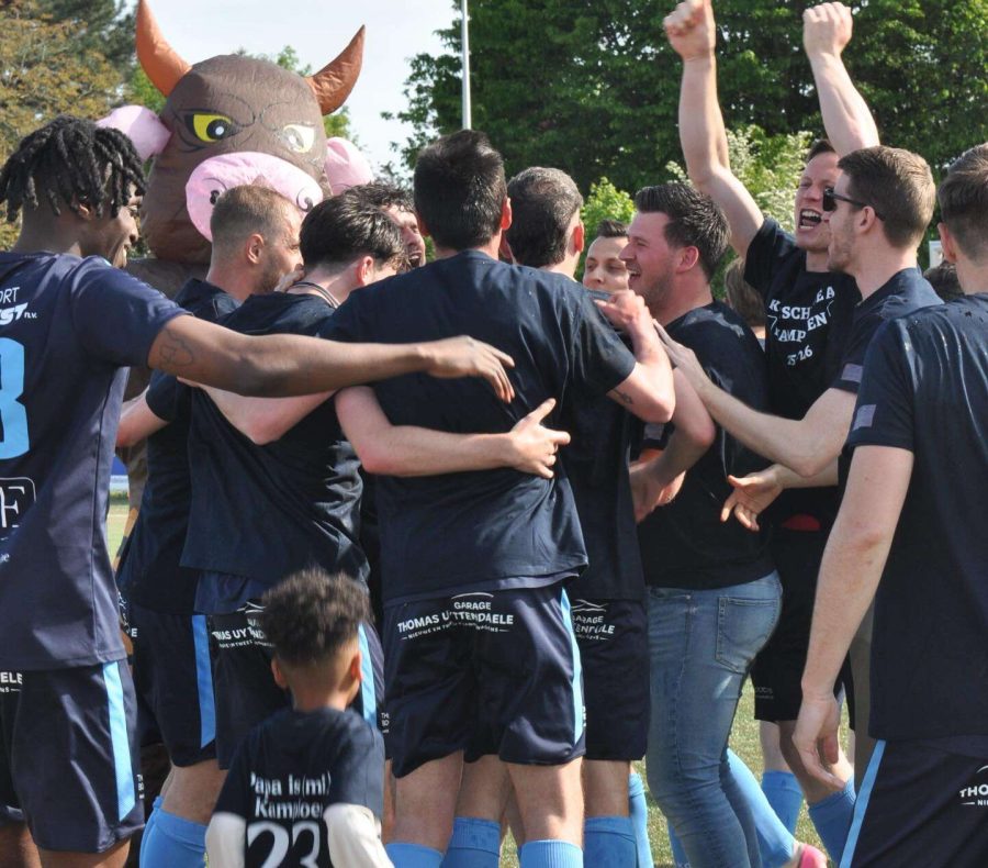 Provinciaal voetbal - 2de provinciale C Oost-Vlaanderen - KVV Schelde - KFC Juventu Schoonaarde - Doelsaldo in het voordeel van KVV Schelde