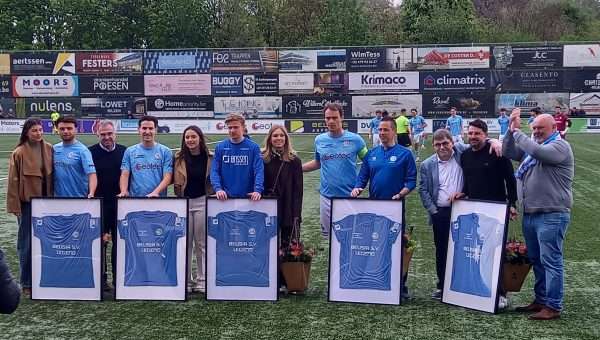 Nationaal voetbal - 1ste klasse - Belisia SV - Legends bij Belisia SV en hun afscheid