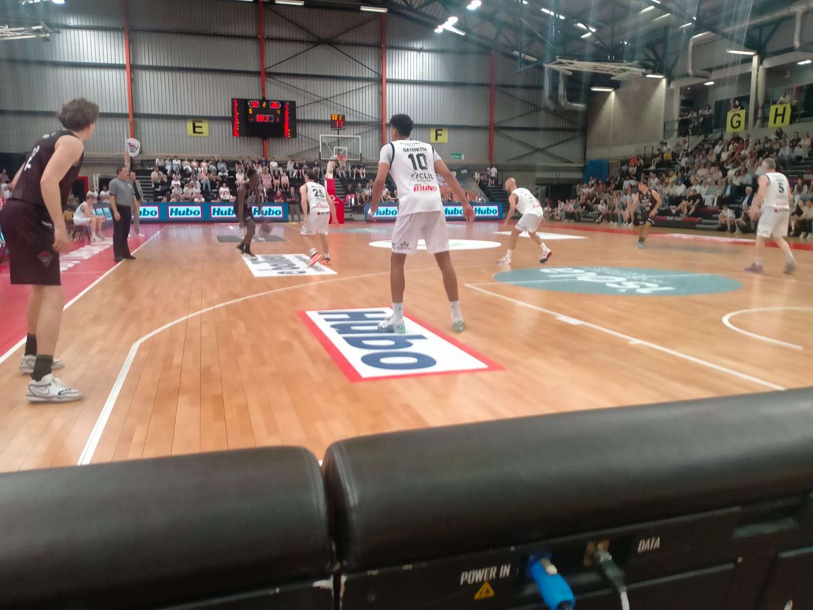Basketbal - BNXT League - HUBO Limburg United - Huldiging voor Quentin Serron