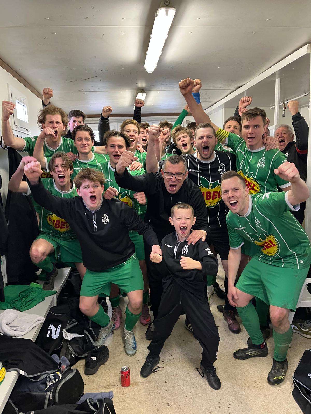 Provinciaal voetbal - Eindronde 4de provinciale Oost-Vlaanderen - VK Tielronde - Fierheid remt de ambities bij VK Tielrode niet