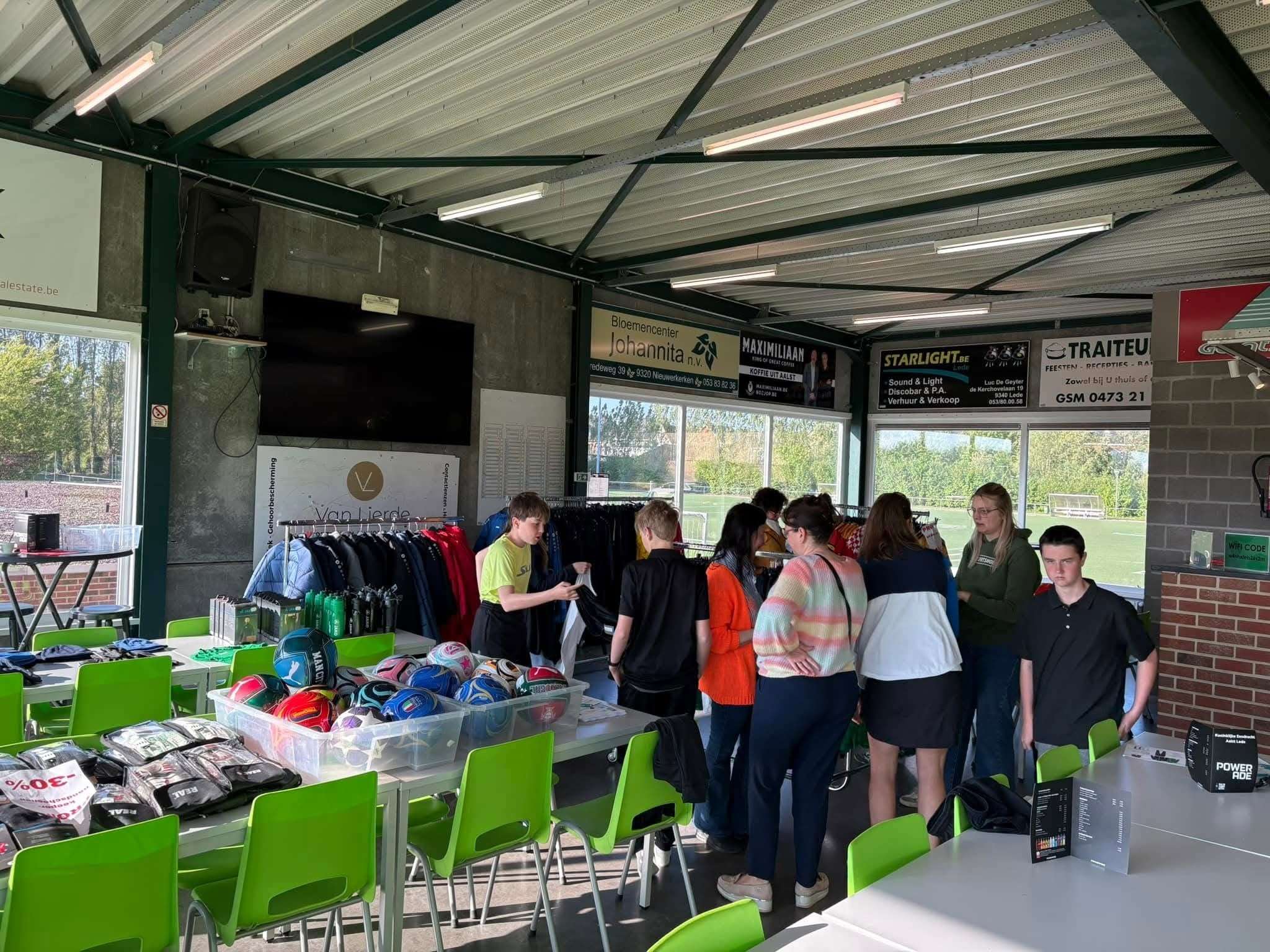 Provinciaal voetbal - 4de provinciale Oost-Vlaanderen - VC Jong Lede - Voorzitterstrio zorgt voor nieuw leven in de brouwerij