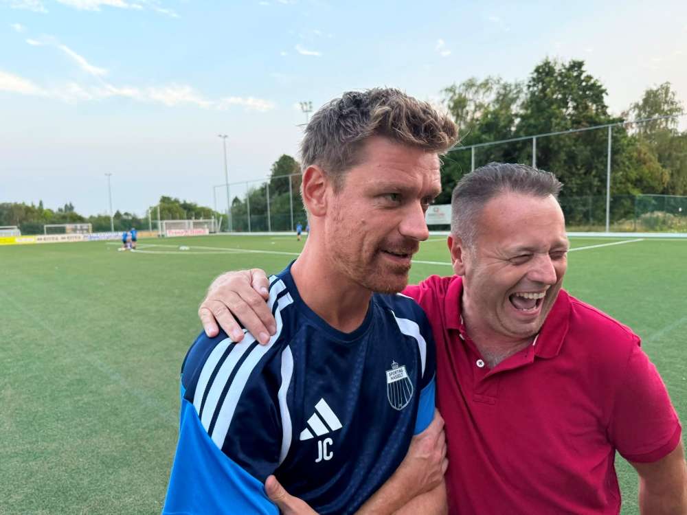 Nationaal voetbal - Challenger Pro League - Sporting Hasselt - T1 Jo Christiaens - Tevreden met mijn gevarieerde kern