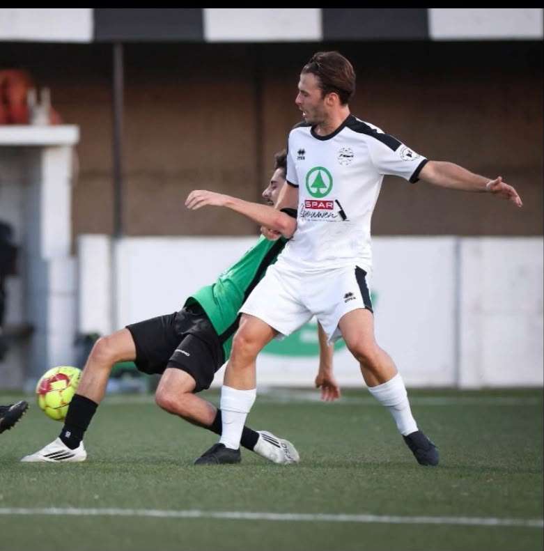 Provinciaal voetbal - 1ste Provinciale Limburg - K. Vlijtingen VV - Glenn Vaelen - Hopen op een rustig seizoen