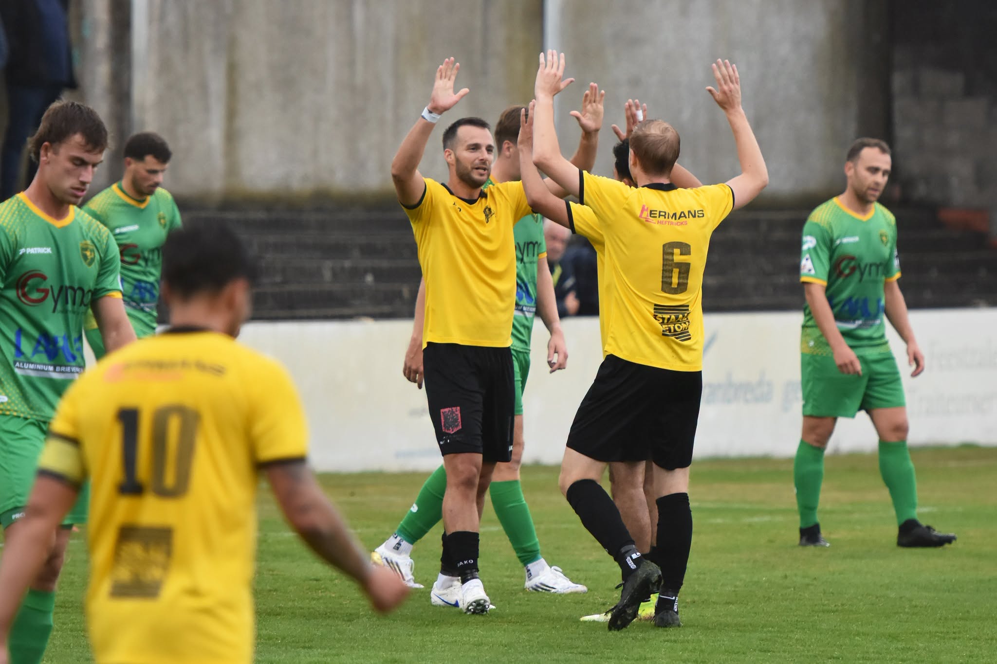 Provinciaal voetbal - 1ste provinciale Antwerpen - KFC Zwarte Leeuw - De groeten van Nick