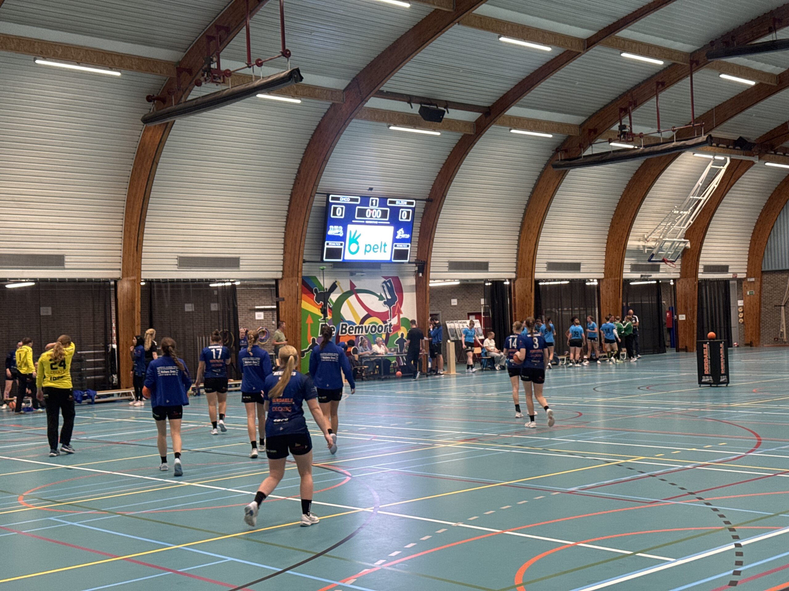 Handbal Hestia Bilzen schrijft geschiedenis - dameshandbal - DHC Overpelt