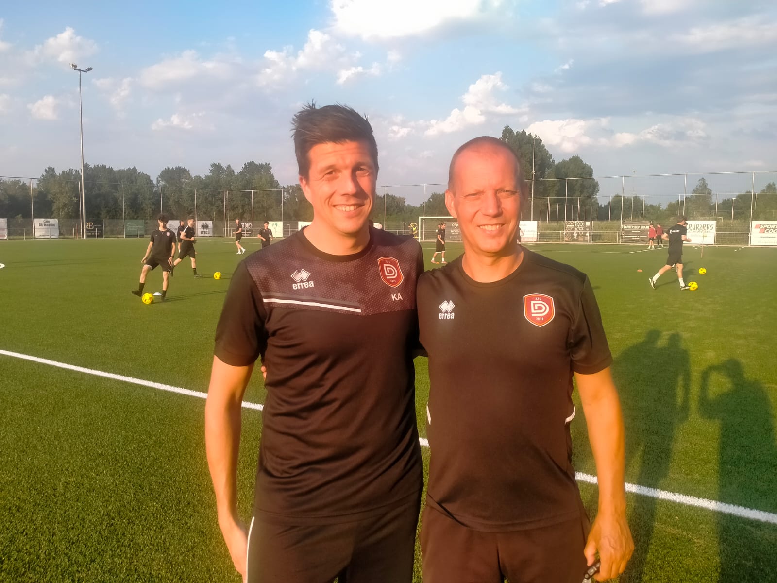 Provinciaal voetbal - 2de Provinciale B Limburg - KFC Diepenbeek - T2 Koen Aerts - Lijn doortrekken bij KFC Zwaluw Wiemismeer