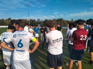 PHOTO-2026-09-27-17-47-35-300x225 Ouderwetse score in Tongeren