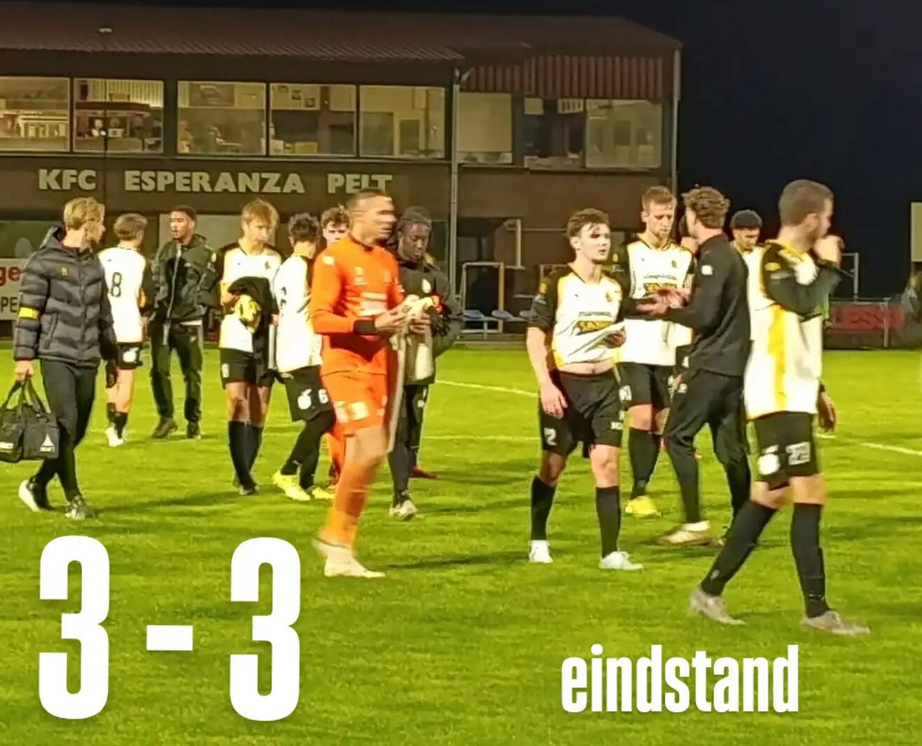 Nationaal voetbal - 3de nationale B - FC Esperanza Pelt - KWS Schoonbeek-Bilzen - Geen winnaar na een spektakelstuk