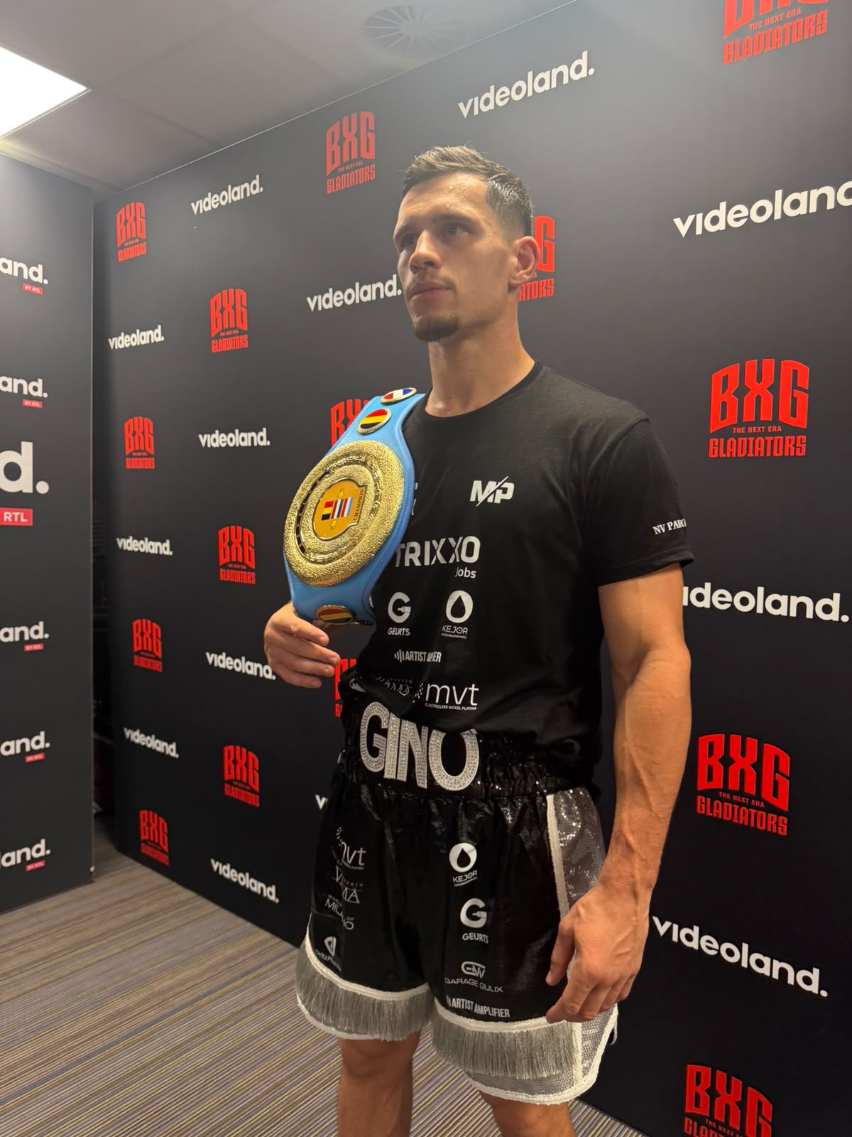 Meesterlijke Michiel Partoens - Boksen - Benelux-titel