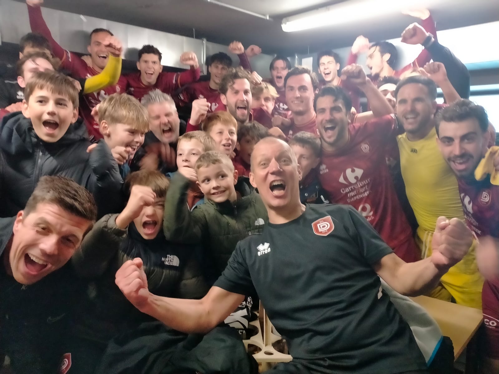 Provinciaal voetbal - 2de Provinciale B Limburg - Eerste periodetitel voor KFC Diepenbeek