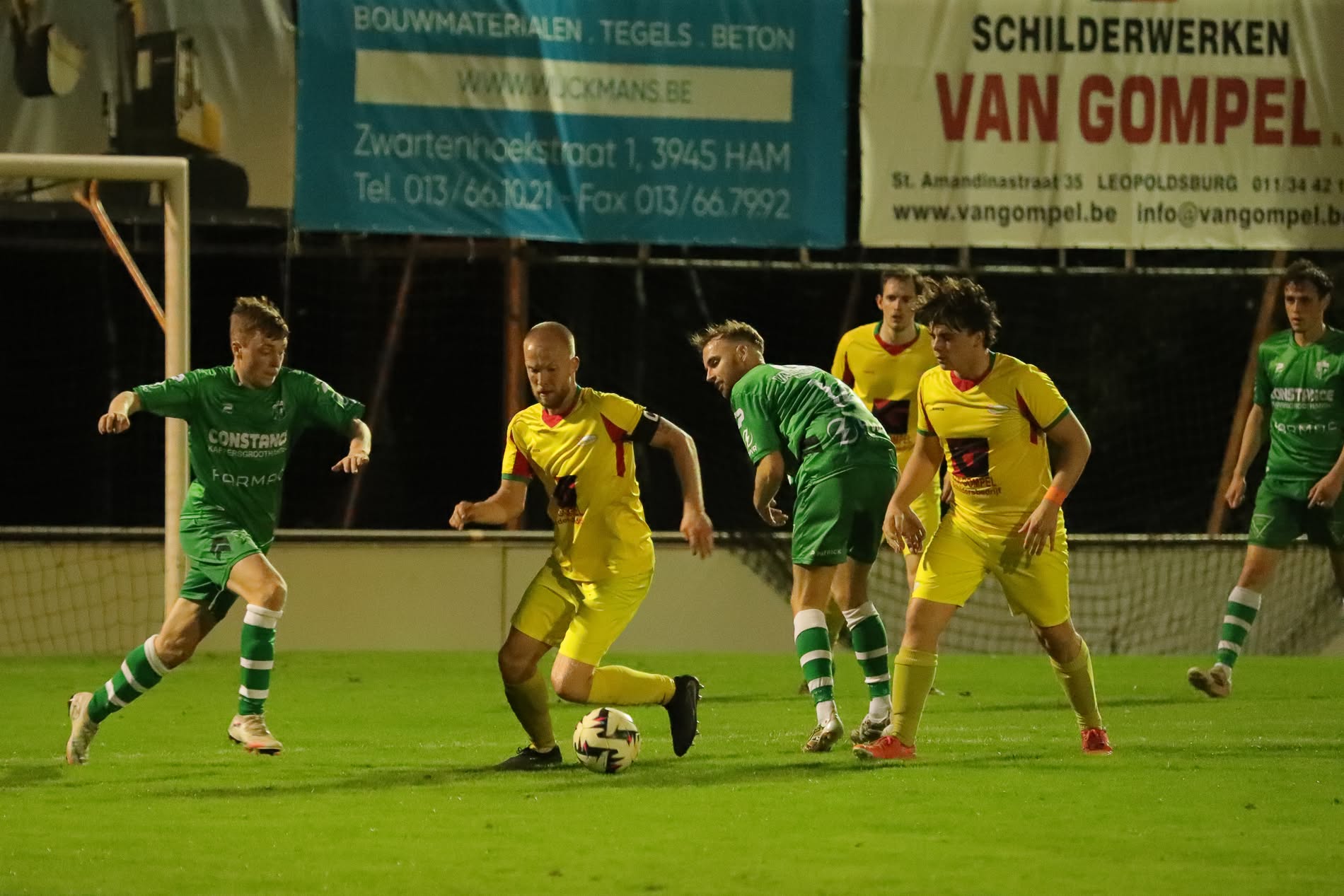 Provinciaal voetbal - 3de provinciale B Limburg - KESK Leopoldsburg - KVV Heusden-Zolder - KFC Verbroedering Lommel - Jacht op een periodetitel is open