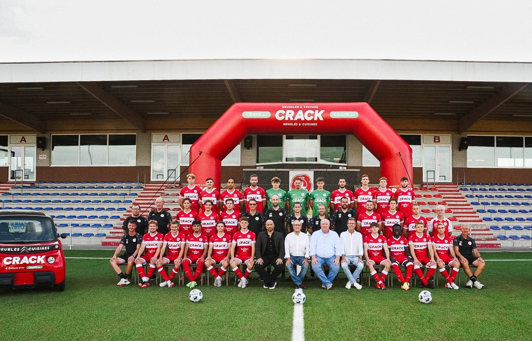 Nationaal voetbal - 3de nationale A - KVK Ieper - FC Gullegem - Het regent voorlopig doelpunten bij KVK Ieper