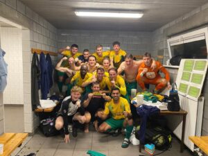 Provinciaal voetbal - 3de provinciale B Limburg - KESK Leopoldsburg - KFC Verbroedering Lommel - KVV Heusden-Zolder - Strijd om de periodetitel gaat onverminderd voort