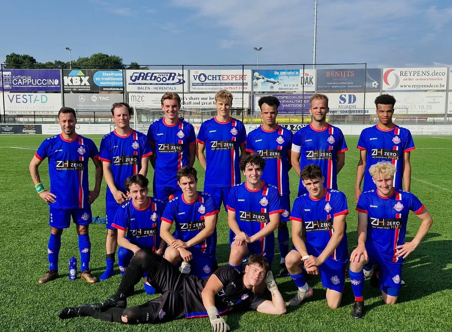 Provinciaal voetbal - 4de provinciale G Antwerpen - RBW Molse SK - Olen United - Plots moet RBW Molse SK zonder coach Davy Luts naar de topper