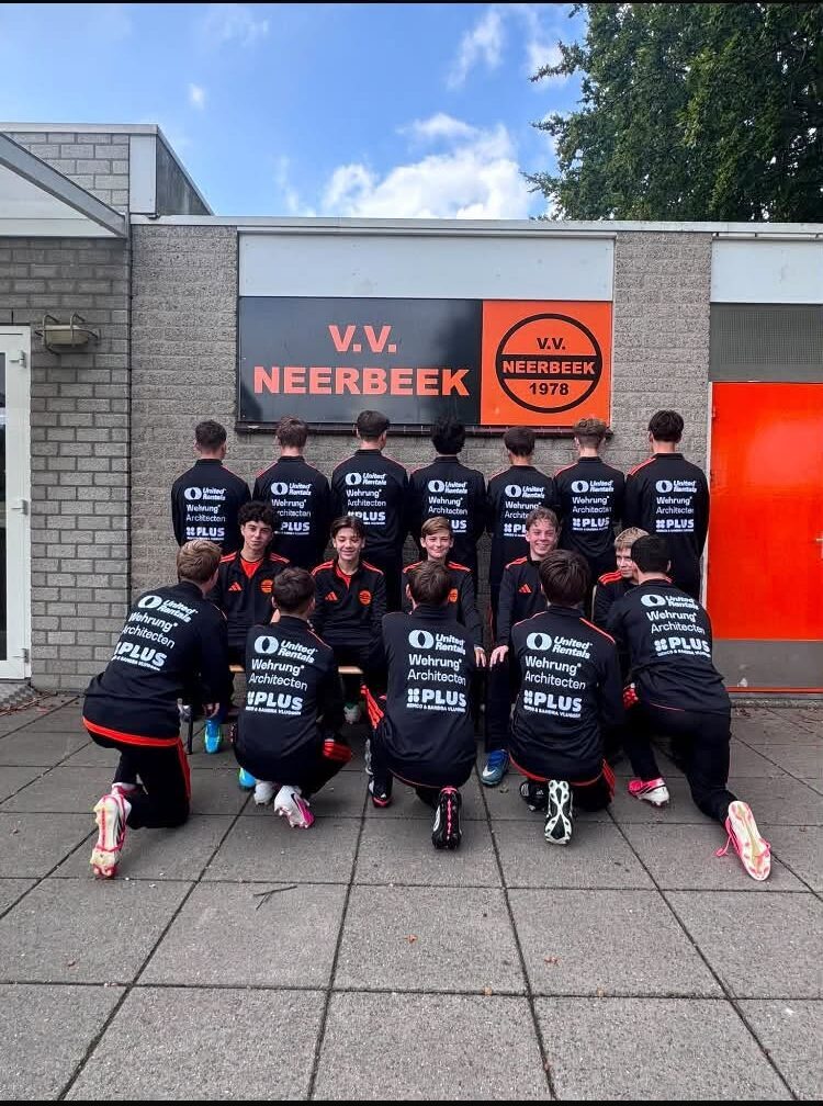 Provinciaal voetbal Nederland - 3de klasse C - RKVV Neerbeek - RKVV Neerbeek verteert de overstap goed