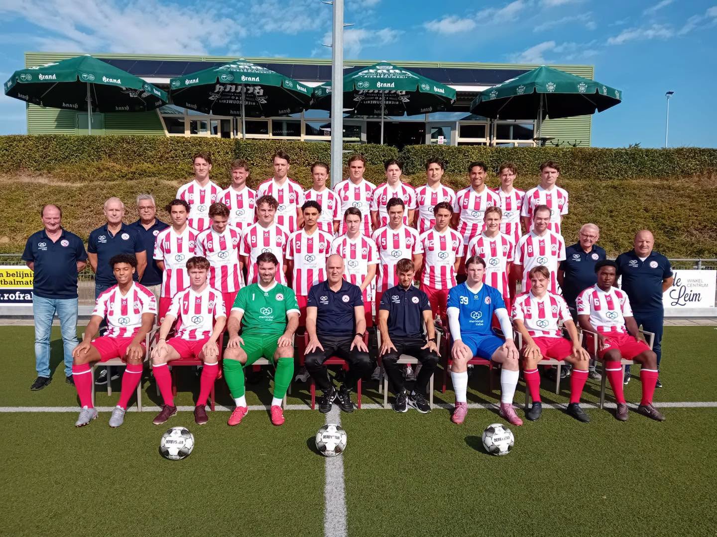 Nederlands voetbal - 2de klasse I - VV Scharn - Promovendus VV Scharn handhaaft zich bovenin